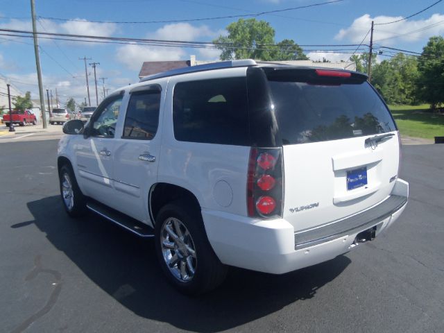 2008 GMC Yukon EX - DUAL Power Doors