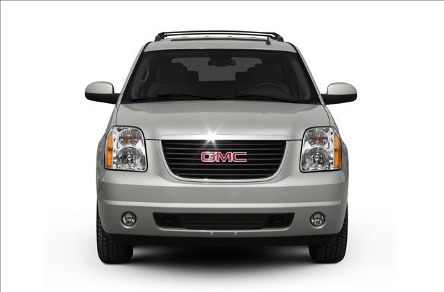 2008 GMC Yukon XLT 4x4 Crew Cab