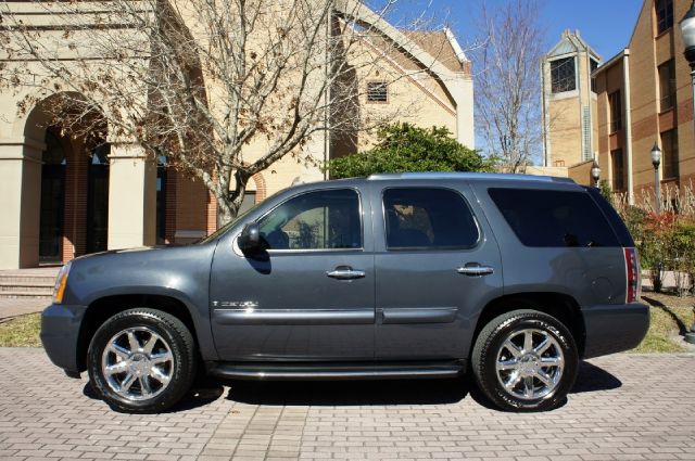 2008 GMC Yukon EX Sedan 4D