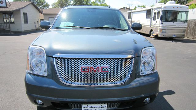 2008 GMC Yukon EX - DUAL Power Doors