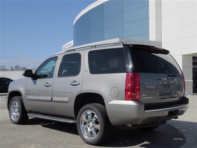 2008 GMC Yukon 4.2L LTHR Hseats XM