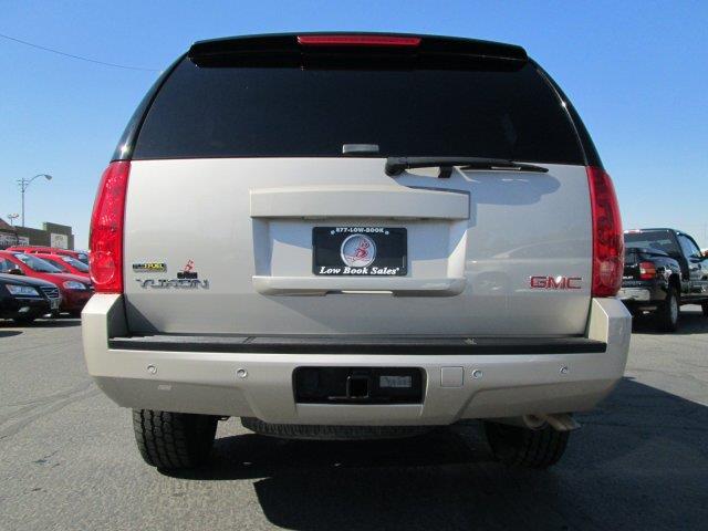 2009 GMC Yukon XJ6 Vanden Plas