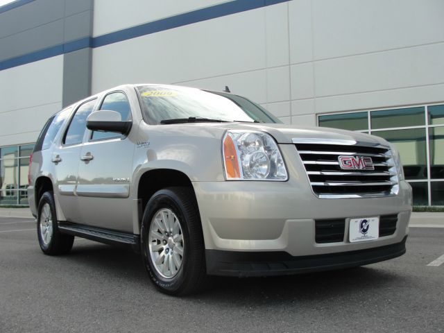 2009 GMC Yukon 4DR SDN I4 EX AT