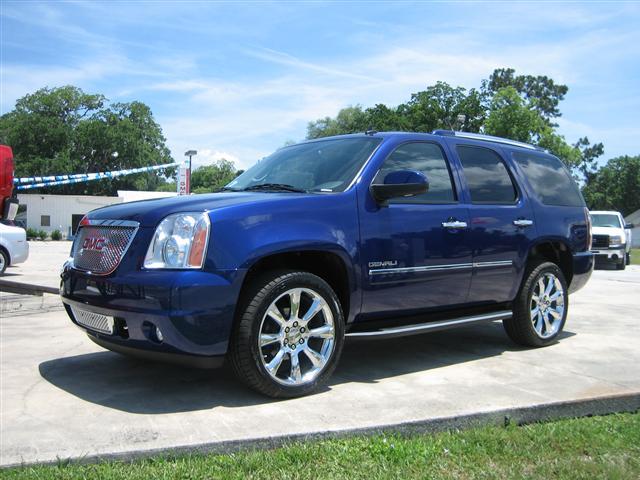 2010 GMC Yukon XCAB XL 4X4