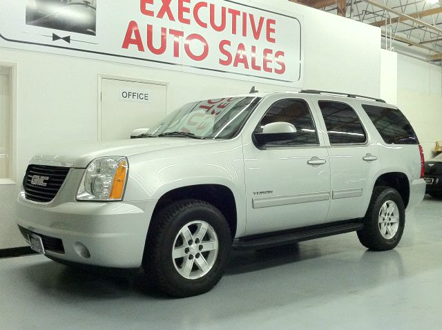 2010 GMC Yukon 4dr Sdn AWD Auto W/leather