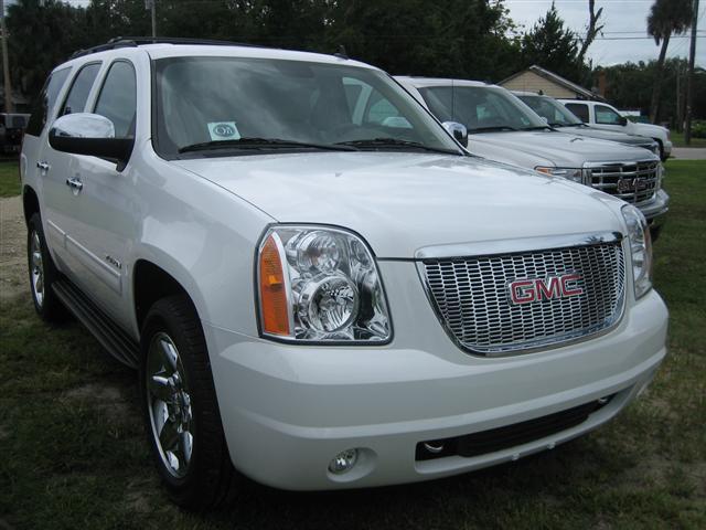 2010 GMC Yukon 4DR WGN I4 LX