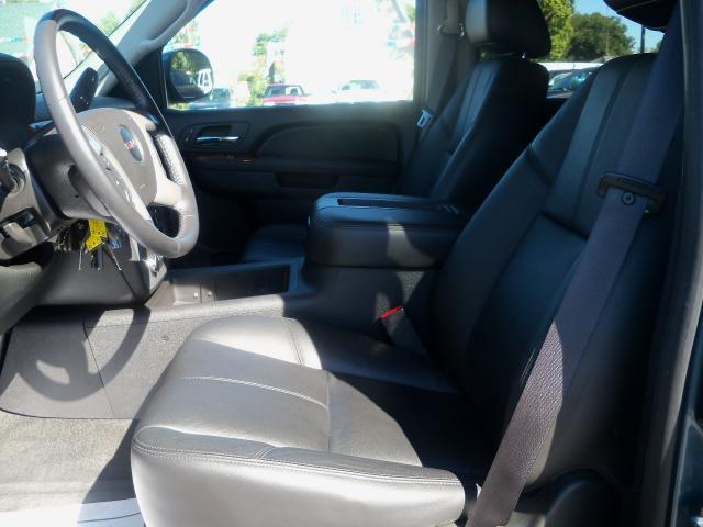 2010 GMC Yukon REG CAB BASE