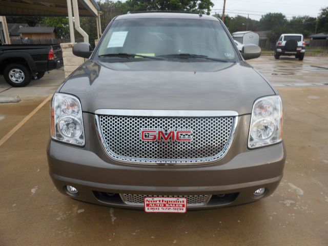 2011 GMC Yukon Ram 3500 Diesel 2-WD