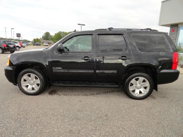 2011 GMC Yukon 4dr Sdn AWD Auto W/leather