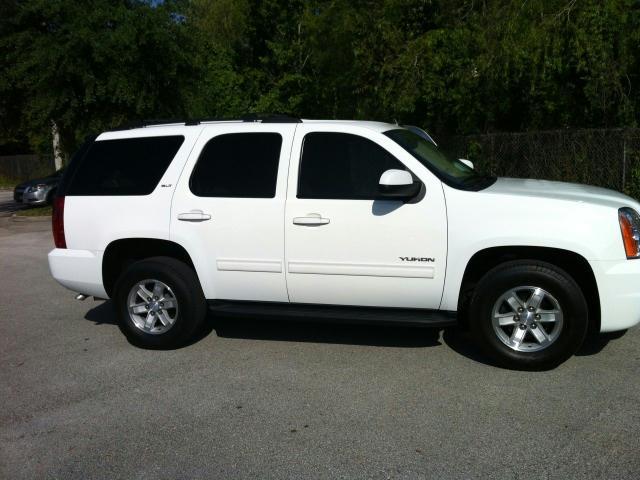 2011 GMC Yukon ES Sport Utility 4D