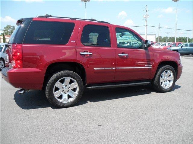 2011 GMC Yukon SLT