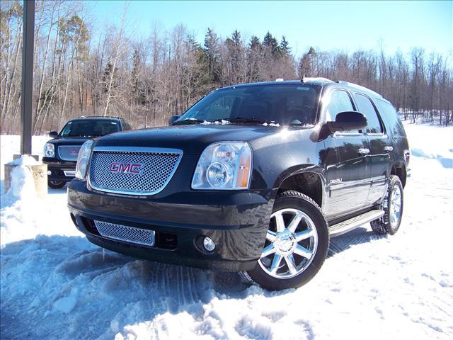 2011 GMC Yukon EX Sedan 4D