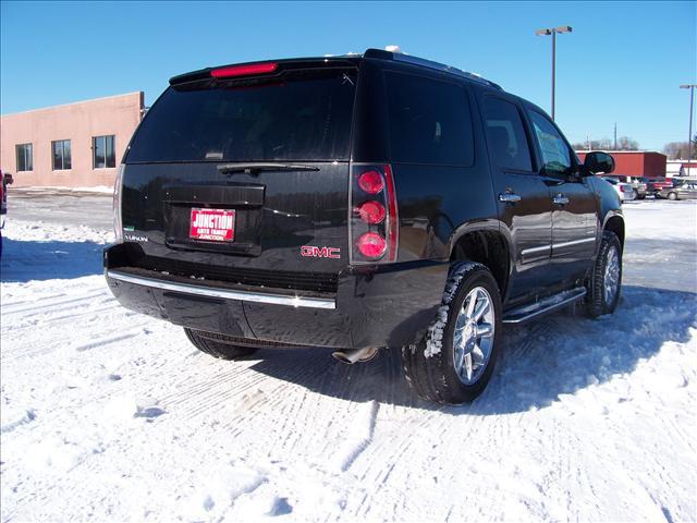 2011 GMC Yukon EX Sedan 4D