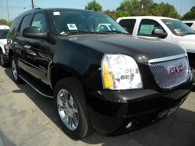 2011 GMC Yukon C300 Sport