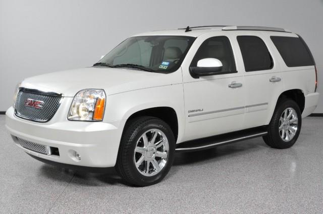 2011 GMC Yukon EX Sedan 4D