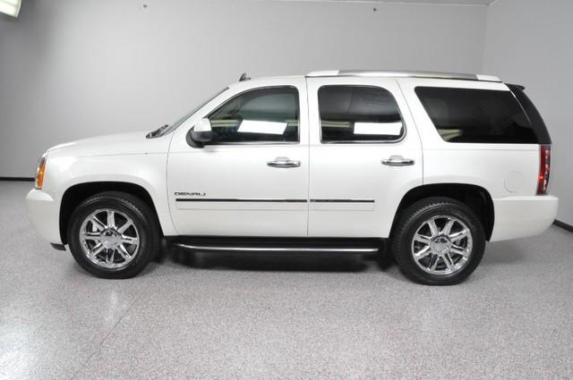 2011 GMC Yukon EX Sedan 4D