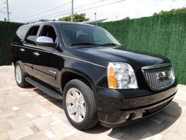 2011 GMC Yukon MAN SX