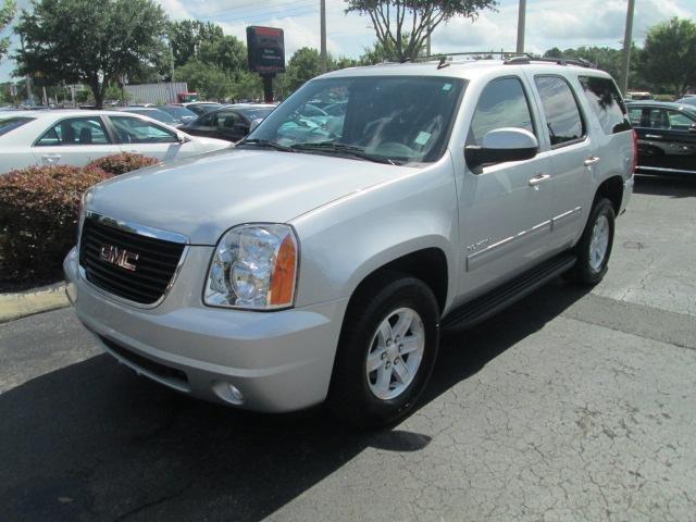 2013 GMC Yukon 1.8T Quattro (awd)