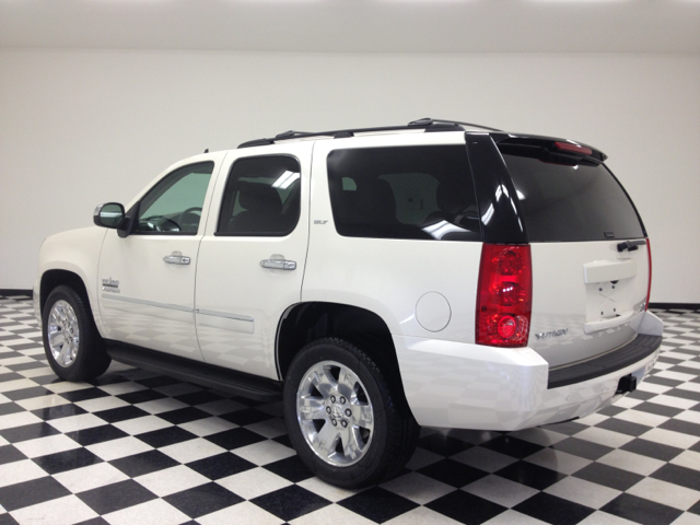 2013 GMC Yukon Super