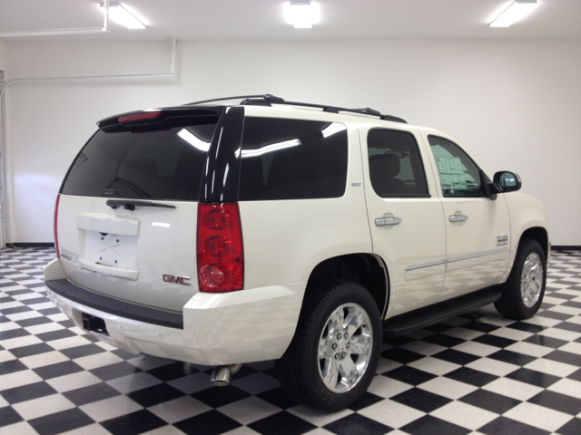 2013 GMC Yukon Super