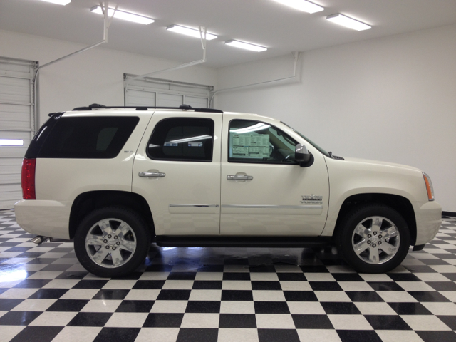 2013 GMC Yukon Super