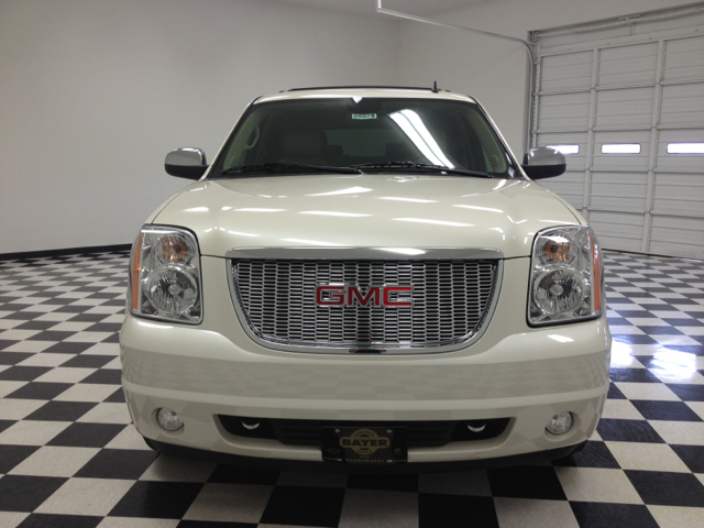 2013 GMC Yukon Super