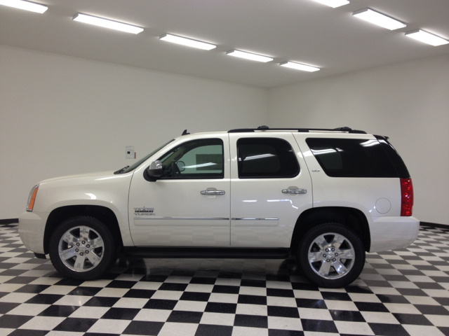 2013 GMC Yukon Super