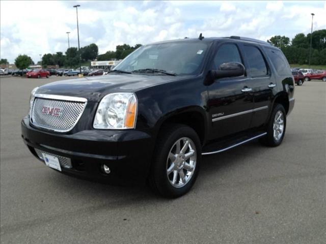 2013 GMC Yukon EX Sedan 4D