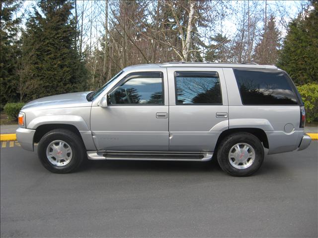 1999 GMC Yukon Denali Wagon SE