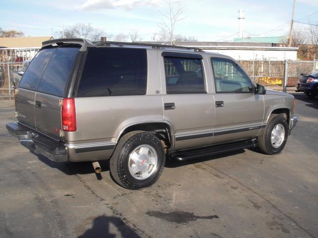 1999 GMC Yukon Denali 4x4 Crew Cab LE