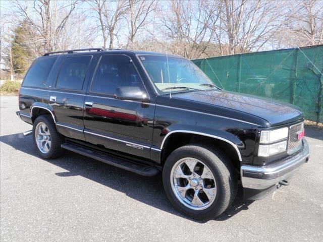 1999 GMC Yukon Denali Base