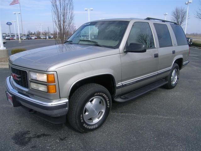 1999 GMC Yukon Denali SLT