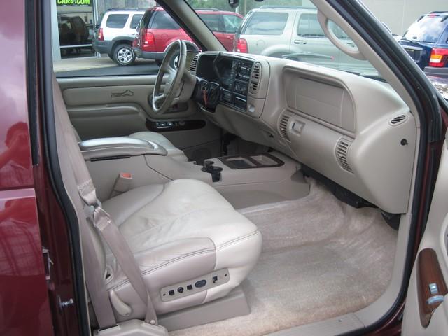 1999 GMC Yukon Denali EX Sedan 4D