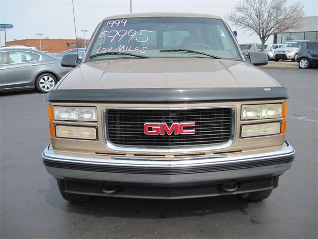 1999 GMC Yukon Denali EX Automatic W/leatherdvd RES