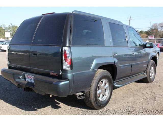 2000 GMC Yukon Denali EX Sedan 4D