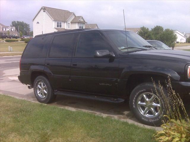 2000 GMC Yukon Denali Prerunner SR5