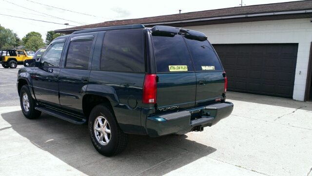 2000 GMC Yukon Denali 4x4 Crew Cab LE