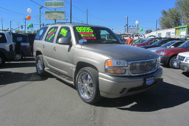 2001 GMC Yukon Denali Unknown