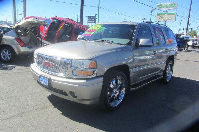 2001 GMC Yukon Denali Unknown