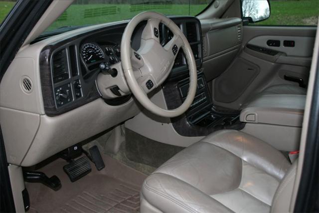 2003 GMC Yukon Denali Unknown