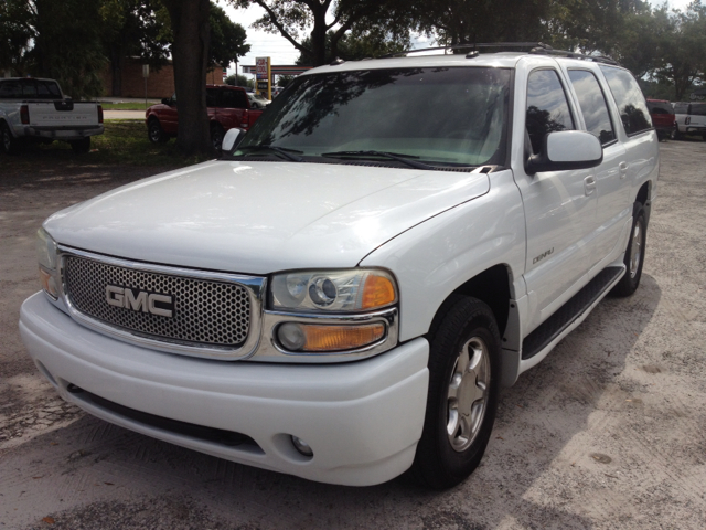 2003 GMC Yukon Denali Sport 4WD