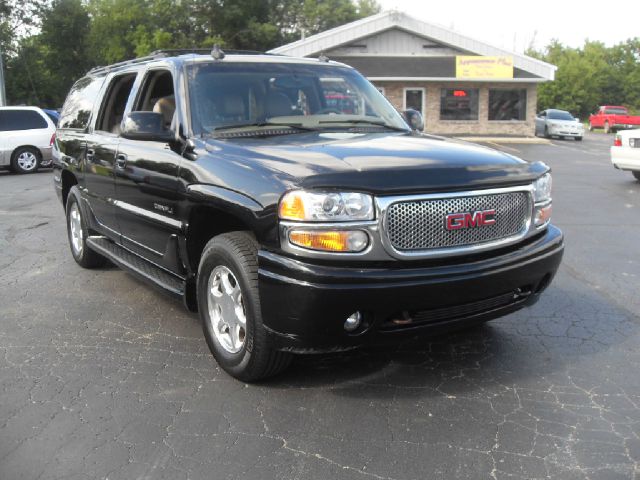 2003 GMC Yukon Denali Sport 4WD