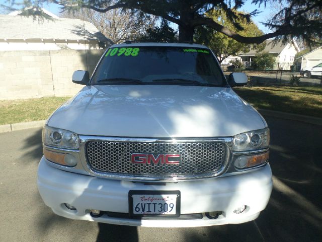 2004 GMC Yukon Denali Quattro 3.0 Convertible