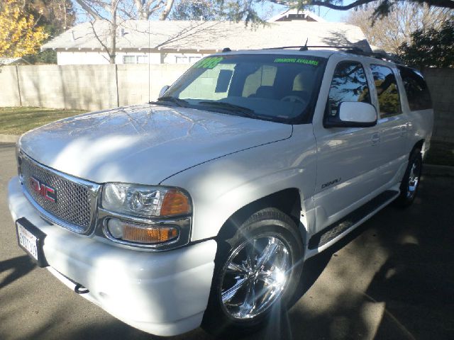 2004 GMC Yukon Denali Quattro 3.0 Convertible