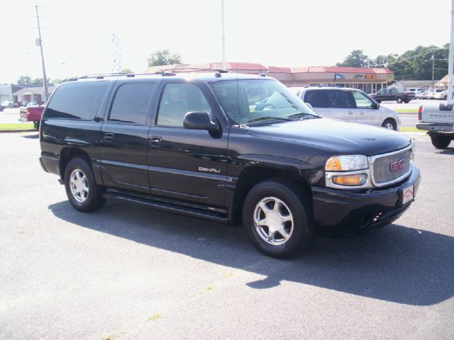 2005 GMC Yukon Denali Sport 4WD