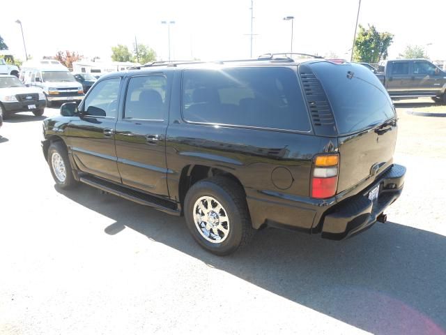 2005 GMC Yukon Denali Sport 4WD