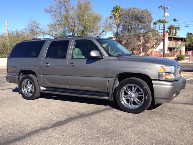 2005 GMC Yukon Denali Sport 4WD