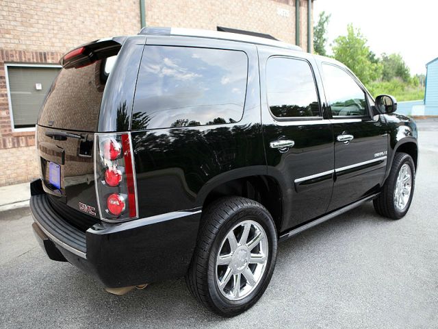 2007 GMC Yukon Denali Unknown