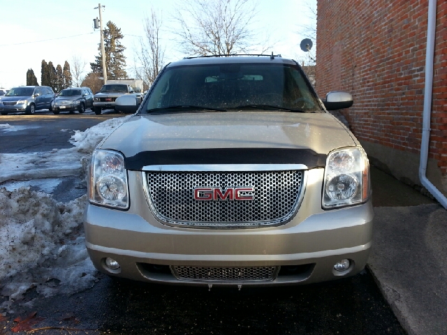 2007 GMC Yukon Denali EX - DUAL Power Doors