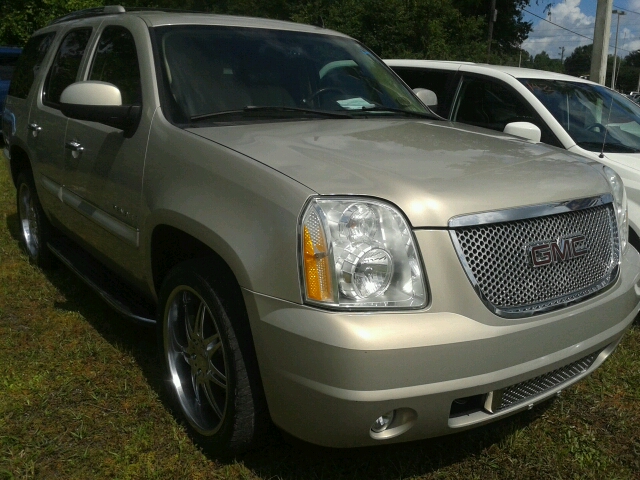 2007 GMC Yukon Denali EX - DUAL Power Doors